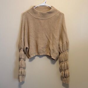 Women’s Cream Bubble-Sleeve Cropped Sweater